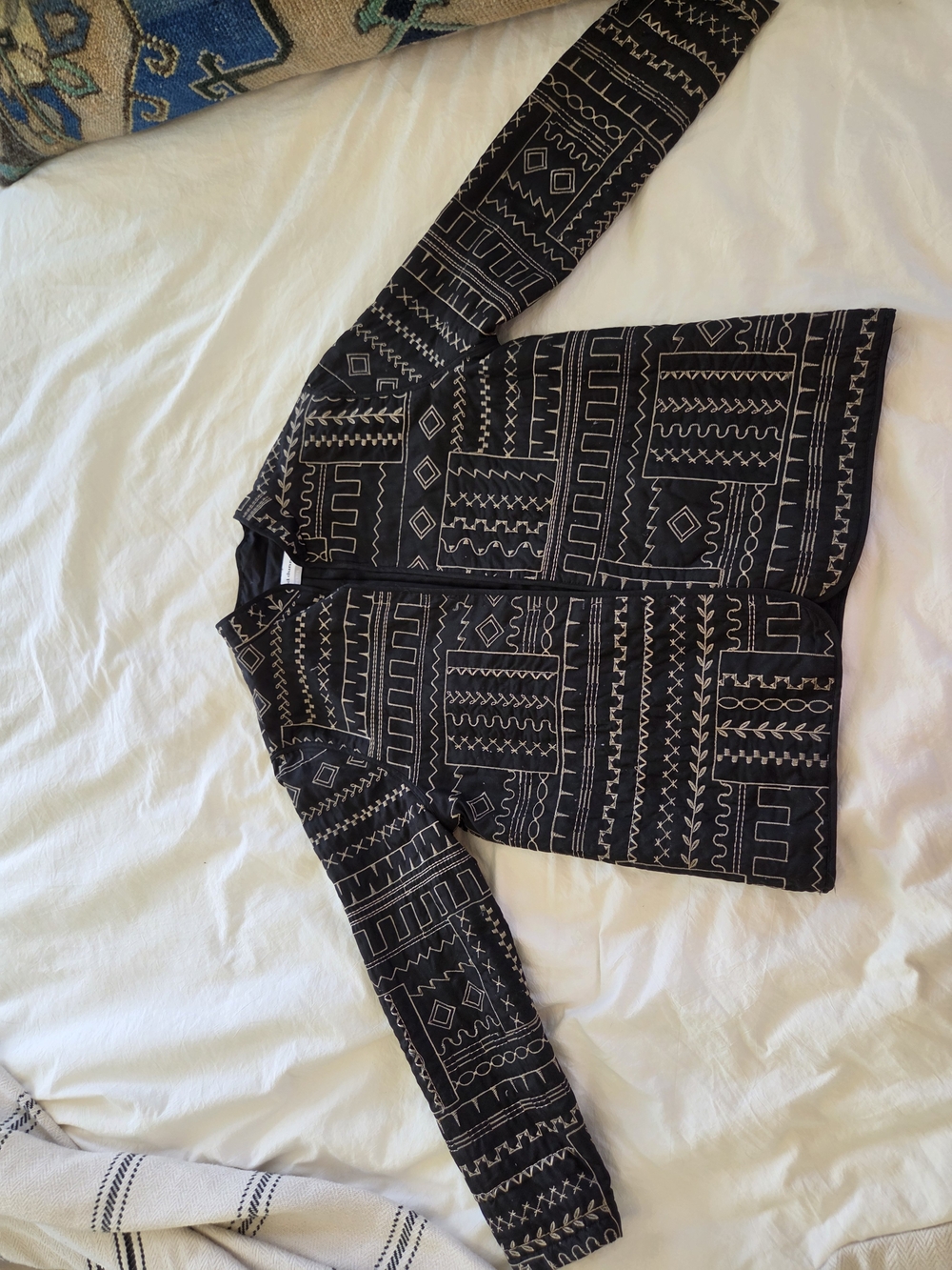 VINTAGE Alfred Dunner Black Zip-Up Sweater Jacket with Cream Geometric Print